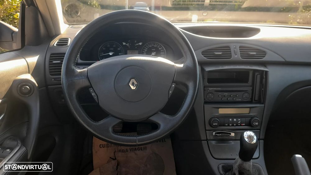 Renault Laguna Break 1.6 Privilége - 22