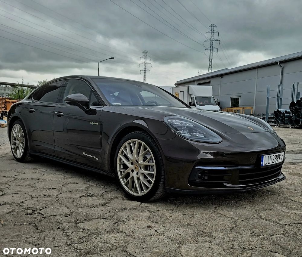 Porsche Panamera 4 E-Hybrid Platinum Edition - 1