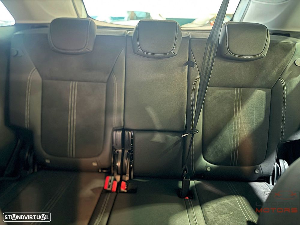 Opel Crossland 1.2 T GS Line - 39