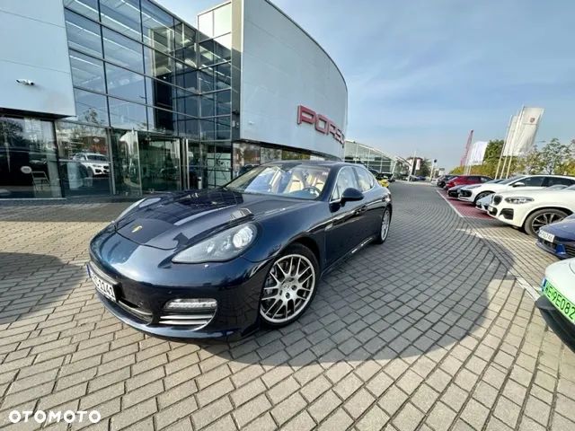 Porsche Panamera 4S - 1