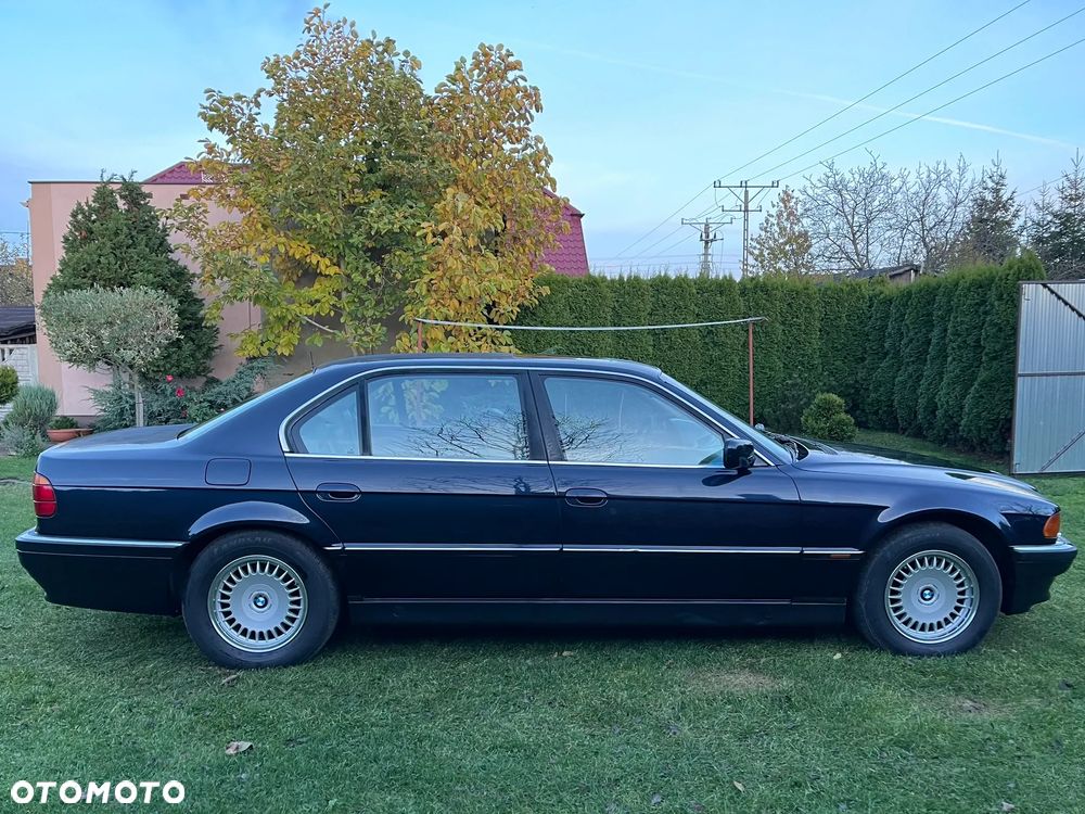 BMW Seria 7 750iL - 7