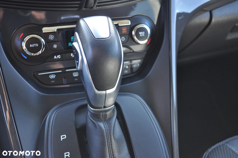 Ford Kuga 2.0 TDCi 4x4 Titanium - 21