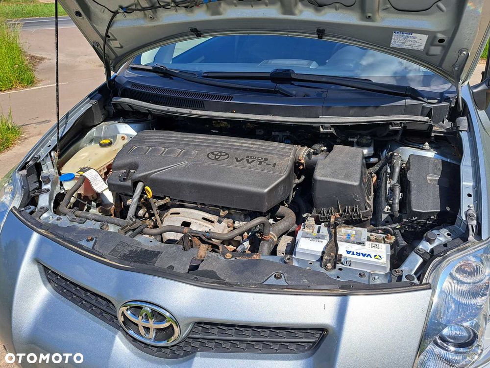 Toyota Auris - 16