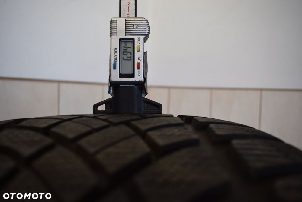 R20 255/40 Dunlop Sp Winter Sport 3D DSST Ctt - 4