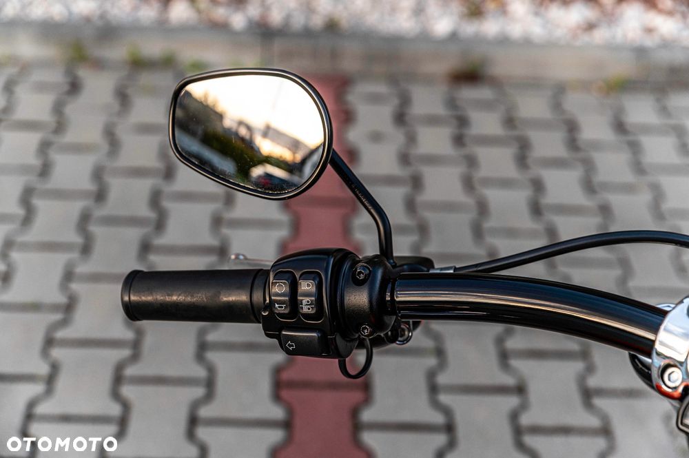 Harley-Davidson Softail Breakout - 15