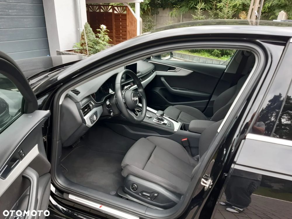 Audi A4 Limousine 40 TFSI S tronic - 11