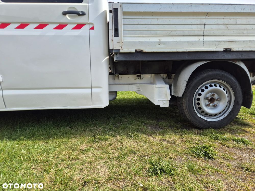 Volkswagen Transporter - 8