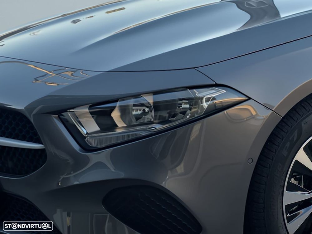 Mercedes-Benz A 180 - 4