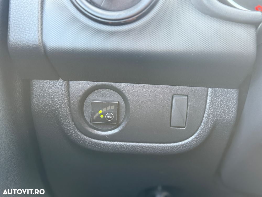 Dacia Logan 1.0 SCe Ambiance - 11