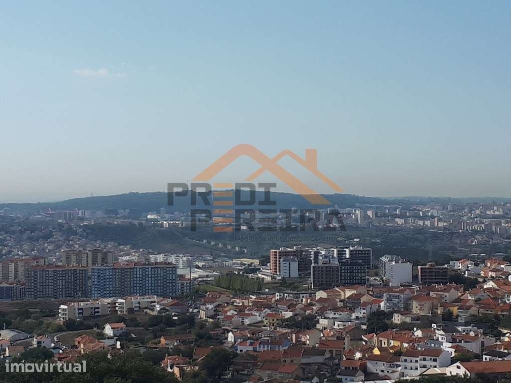 Lote de terreno urbano com 383 m2, na Serra da Amoreira, Ramada. - Grande imagem: 2/8