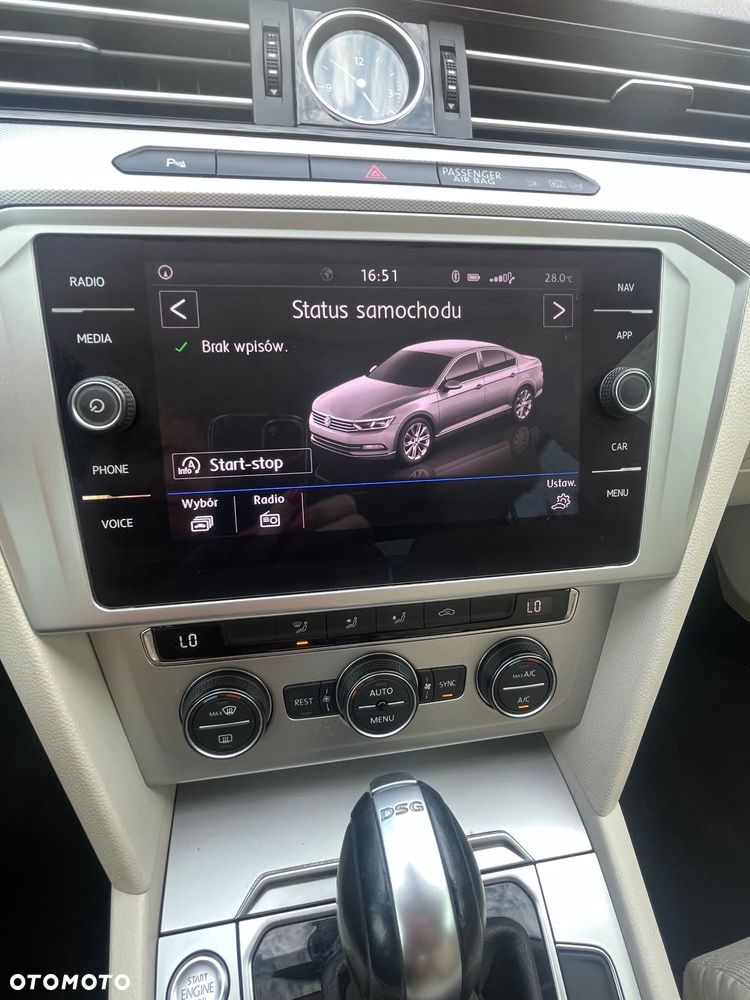 Volkswagen Passat 1.6 TDI SCR DSG - 10