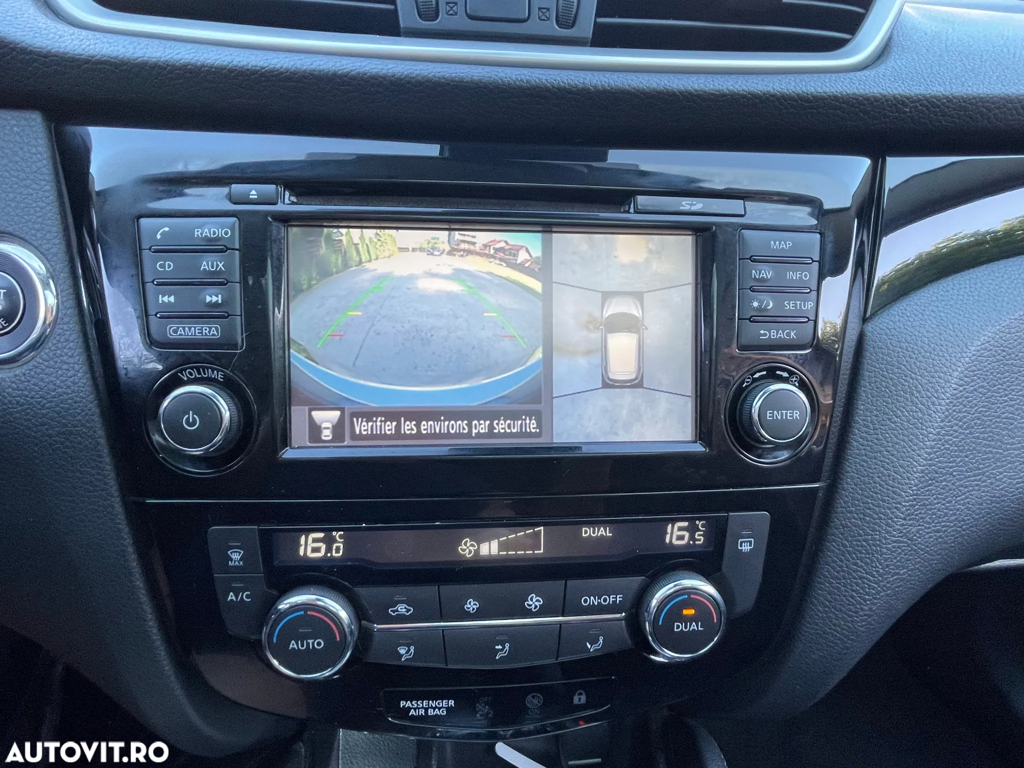 Nissan Qashqai 1.6 DCI Start/Stop X-TRONIC Tekna - 26