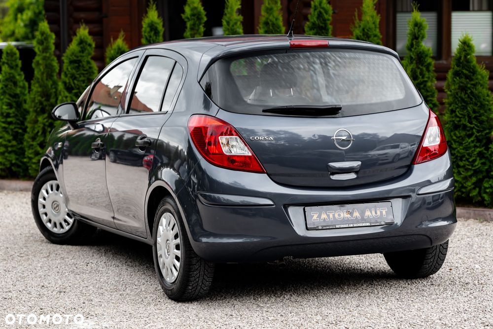 Opel Corsa 1.2 16V Cosmo - 8