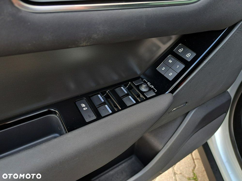 Land Rover Range Rover Velar - 14