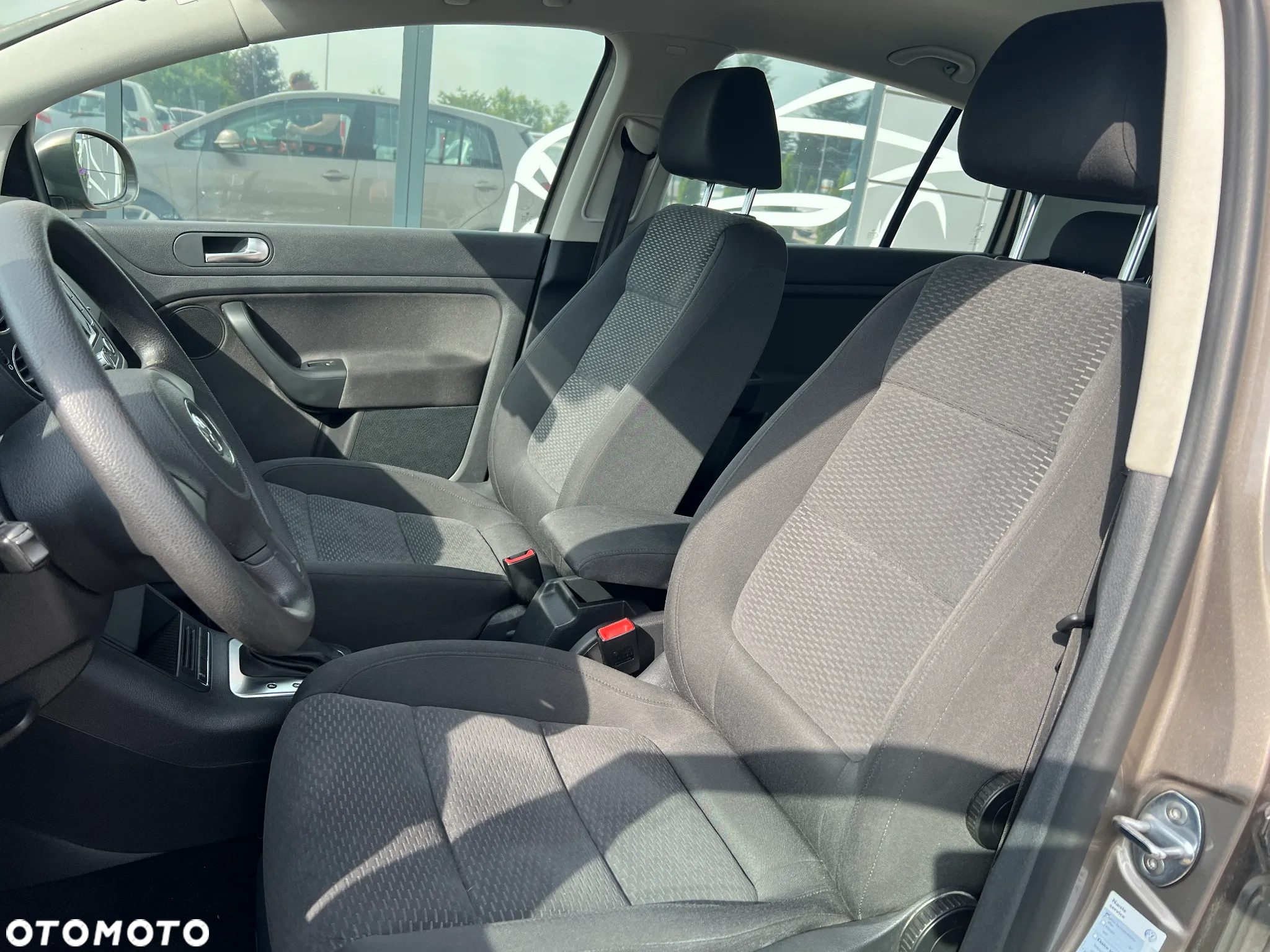 Volkswagen Golf Variant 1.4 TSI DSG Comfortline - 23