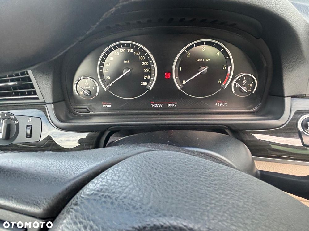 BMW Seria 5 530d xDrive Luxury Line - 10