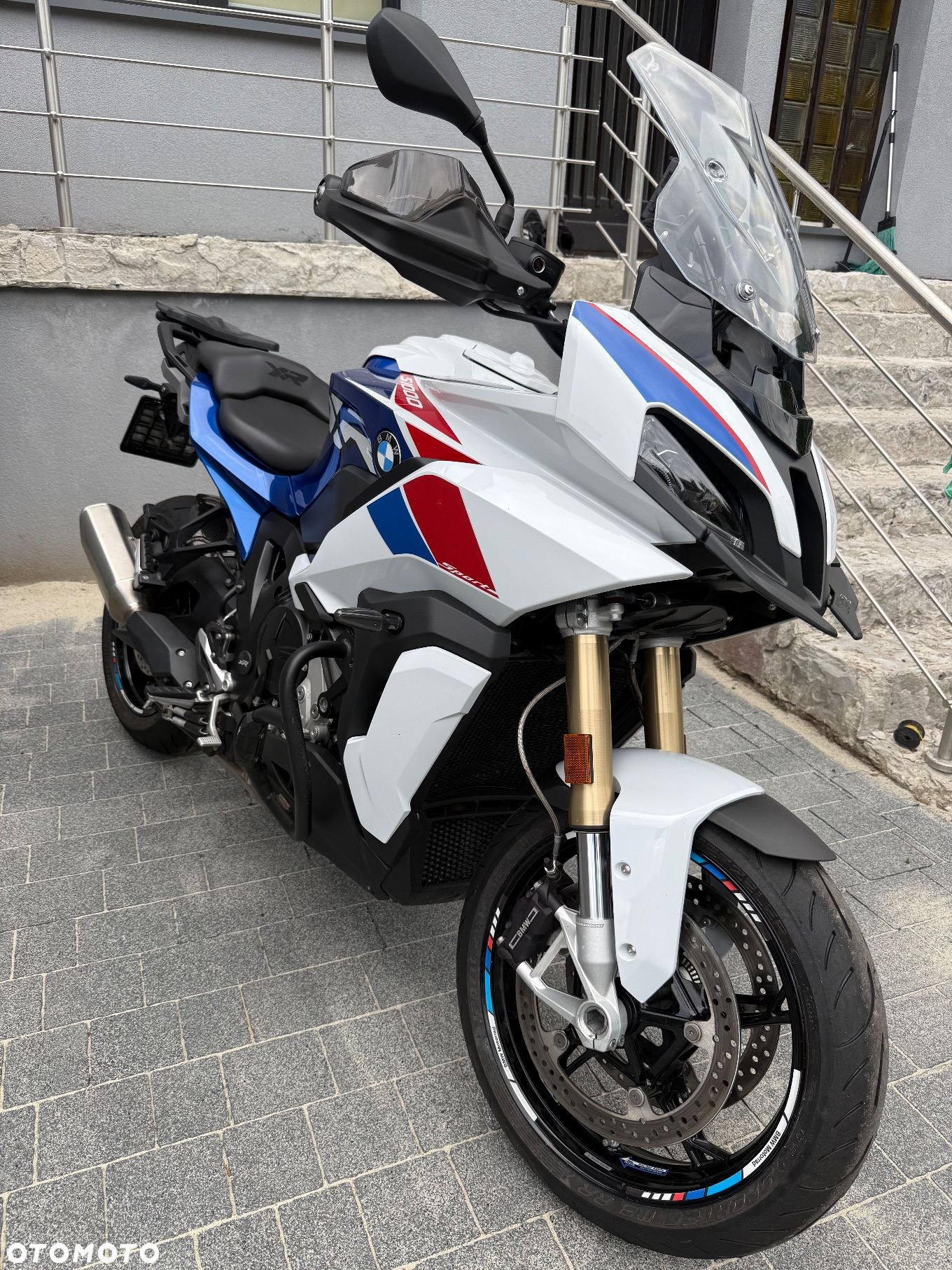 BMW S - 10