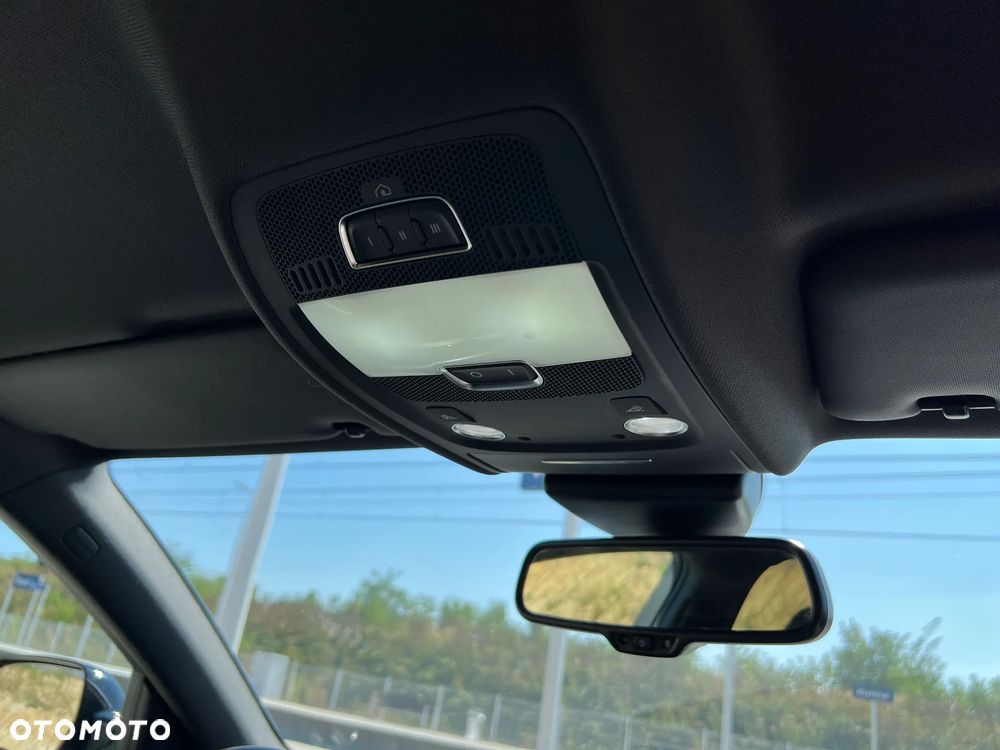 Audi A4 Avant 2.0 TFSI Quattro - 32