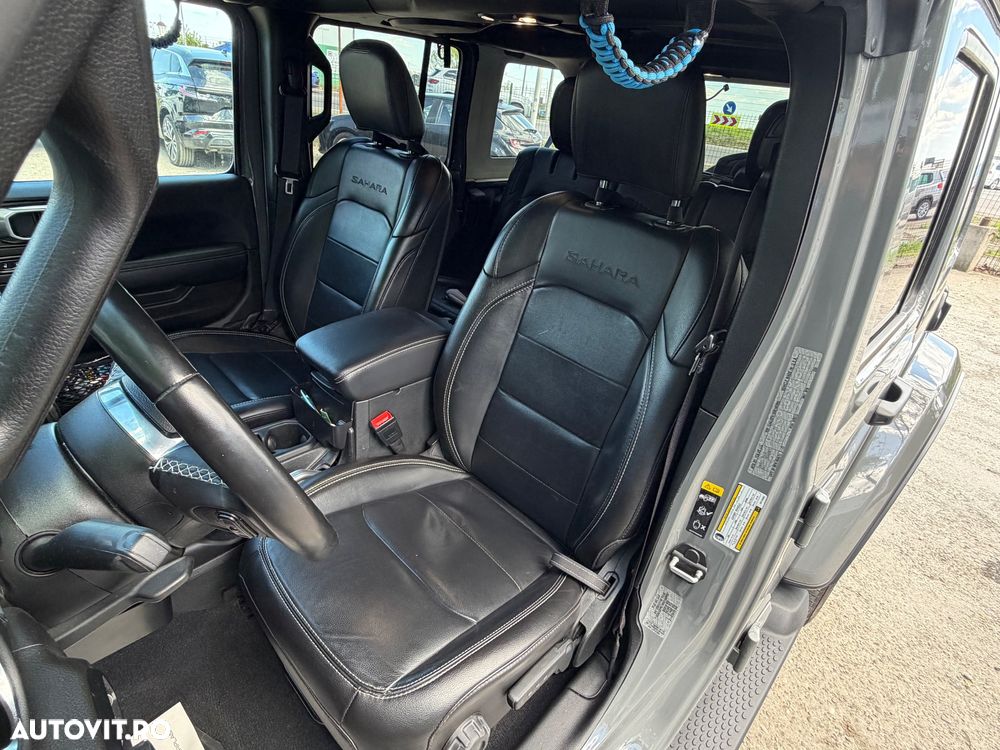 Jeep Wrangler 2.0 4xe AT8 PHEV Sahara - 12
