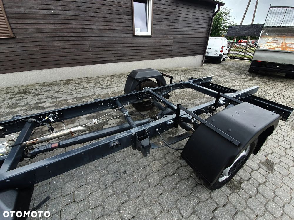 Iveco DAILY 35S18 3,0 180KM - 11