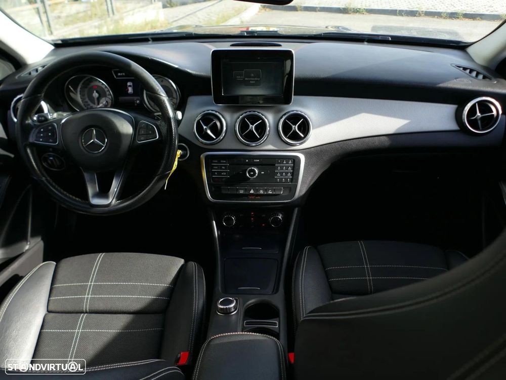 Mercedes-Benz GLA 180 d Urban Aut. - 36