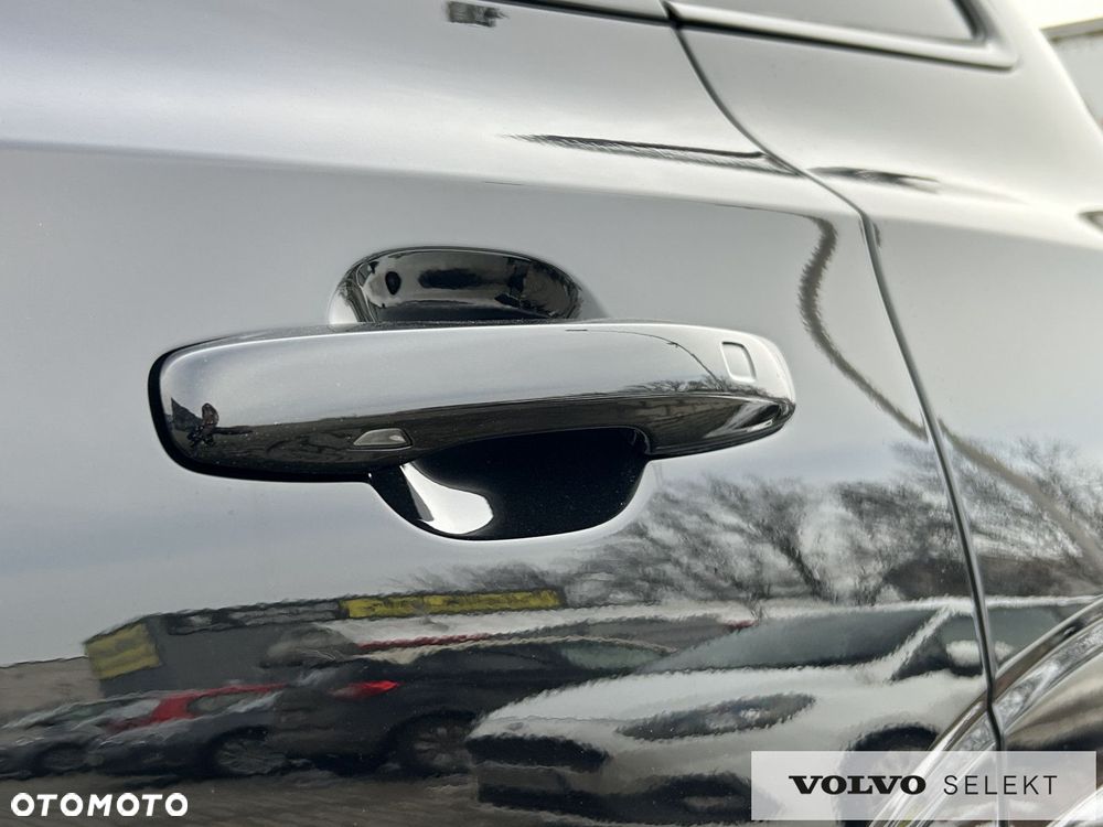 Volvo XC 60 - 35