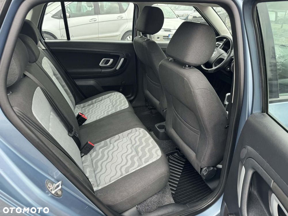 Skoda Fabia 1.4 16V Sport - 20