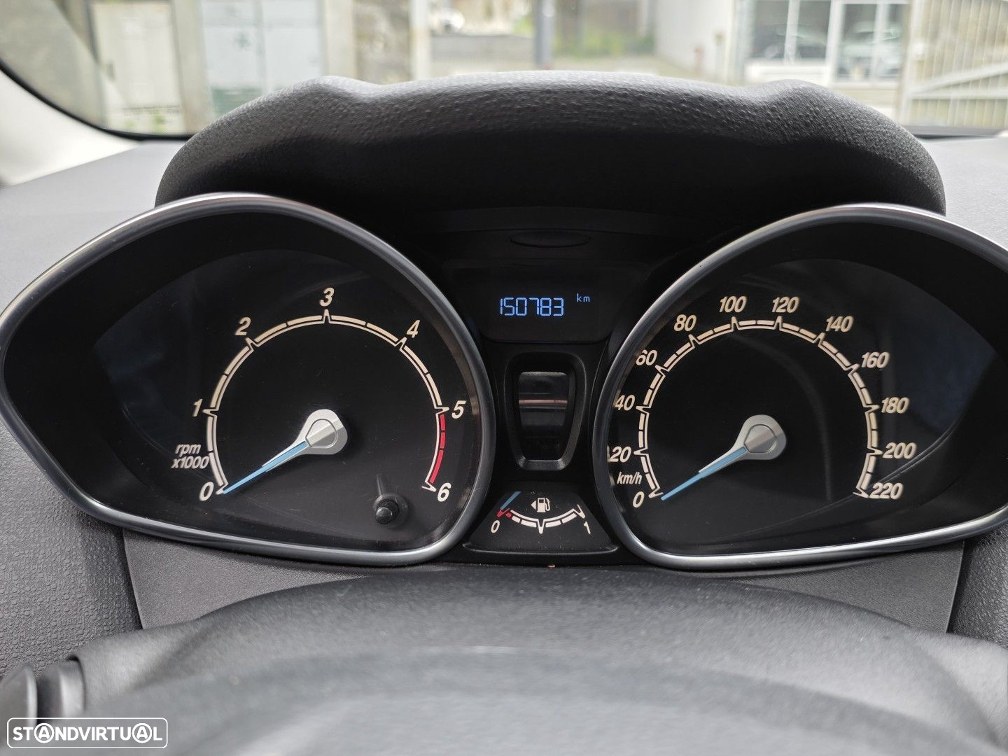 Ford Fiesta 1.5 TDCi Titanium ECOnetic - 13