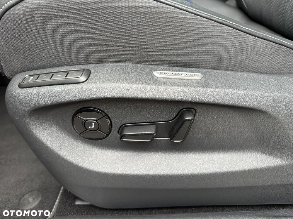 Volkswagen Tiguan 2.0 TDI SCR 4MOTION DSG R-Line - 10