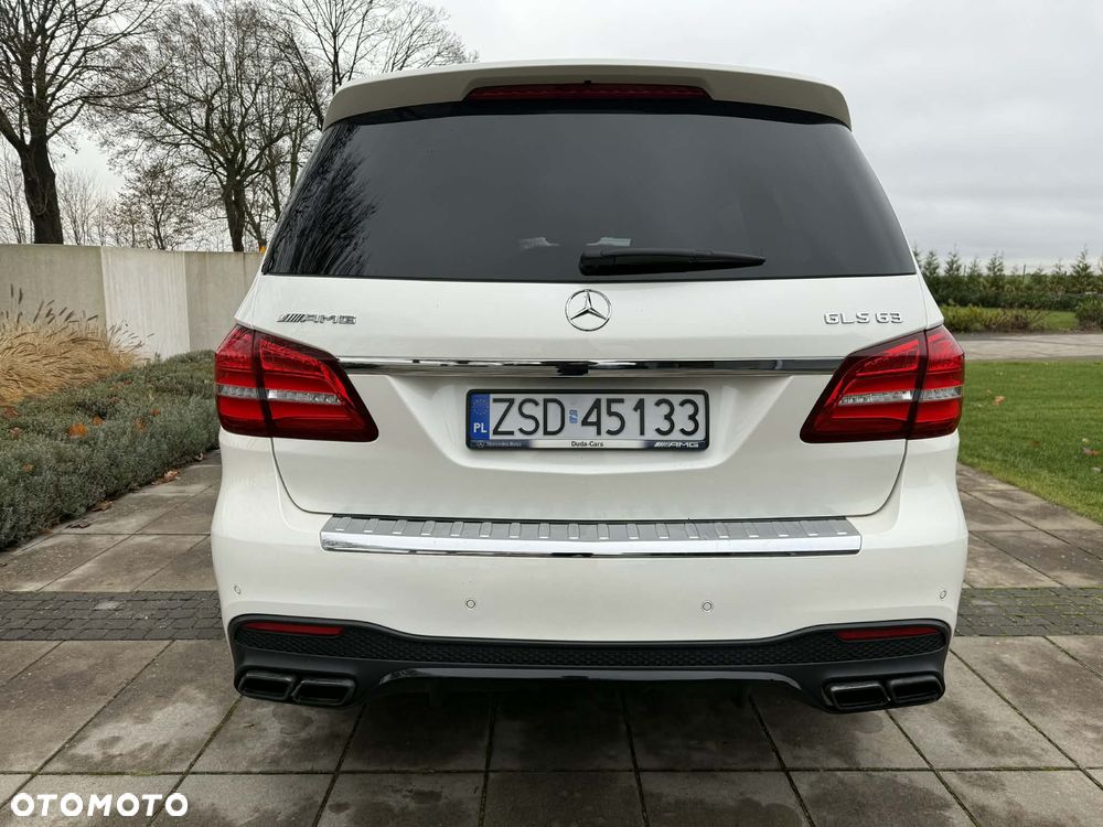 Mercedes-Benz GLS - 9