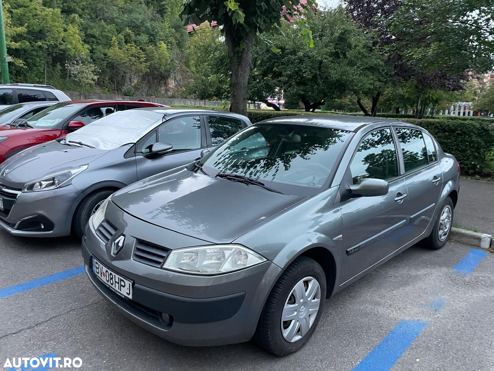 Renault Megane II Sedan 1.6 Influence - 2