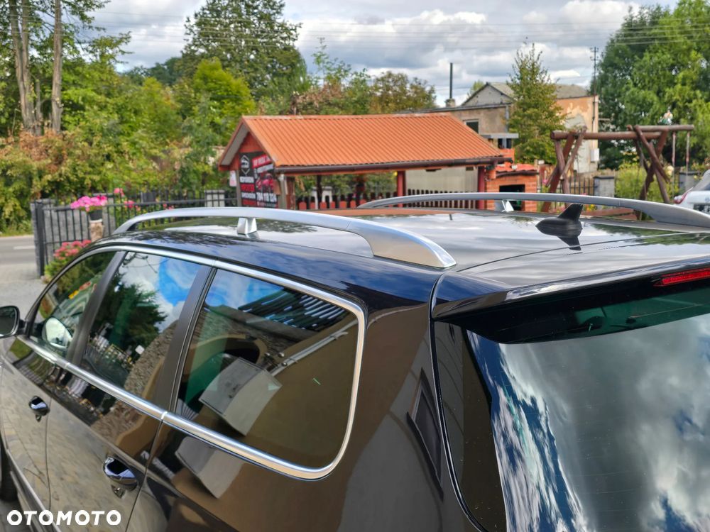 Volkswagen Passat Variant 2.0 TSI R-Line Edition Plus - 16