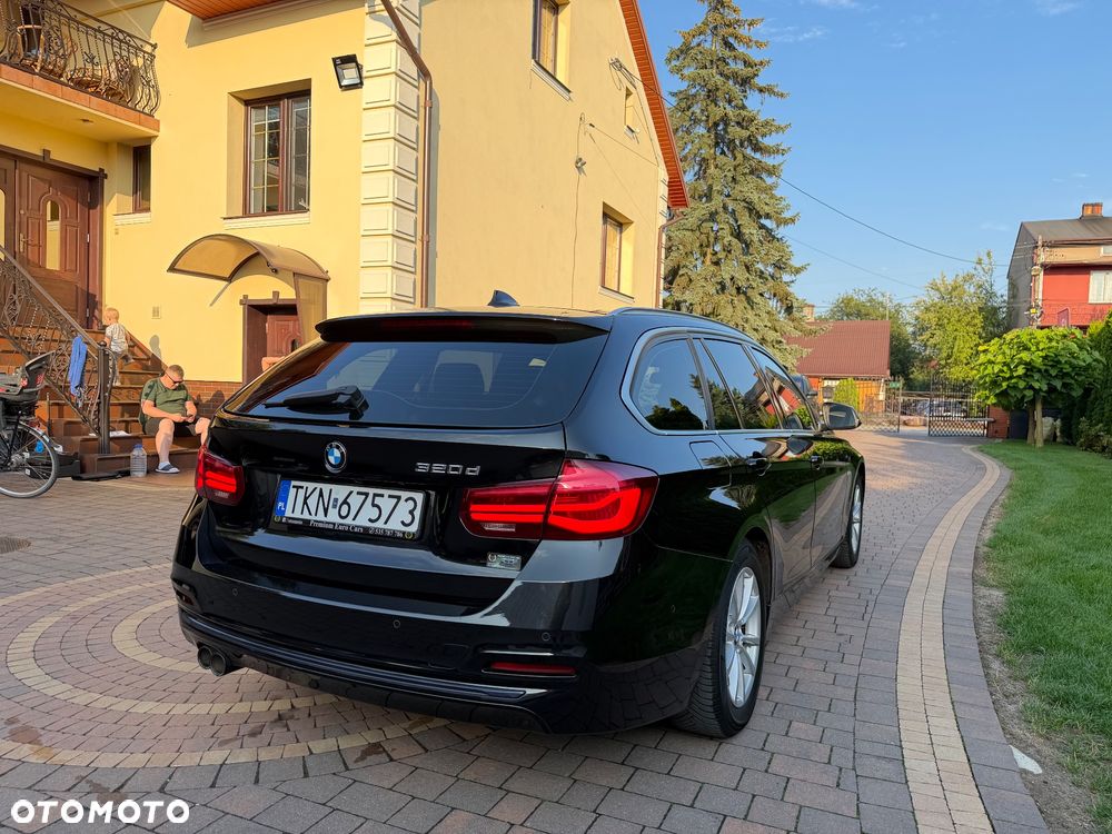 BMW Seria 3 320d Efficient Dynamics Edition Sport Line - 17