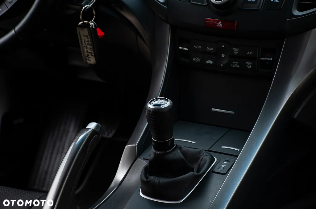 Honda Accord 2.0 Executive - 21
