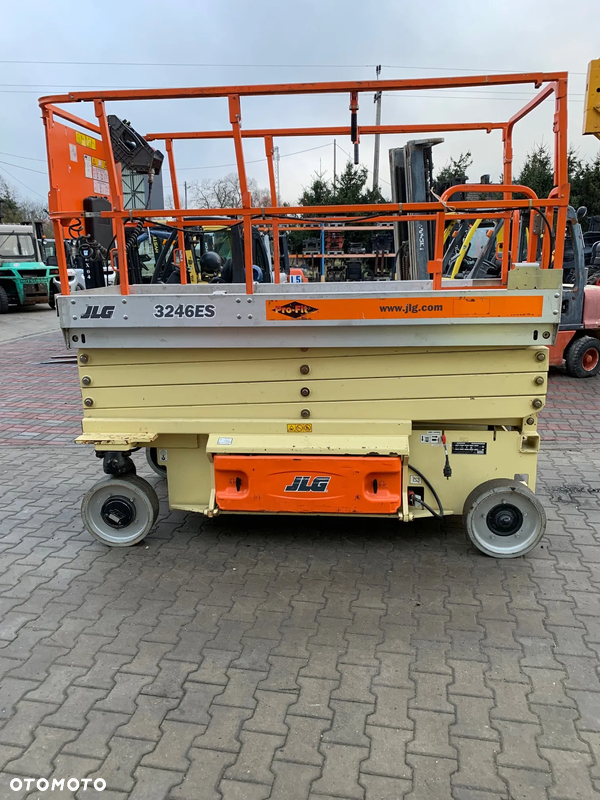 JLG 2630