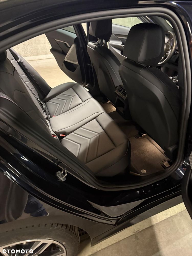 BMW Seria 5 520d mHEV M Sport - 13