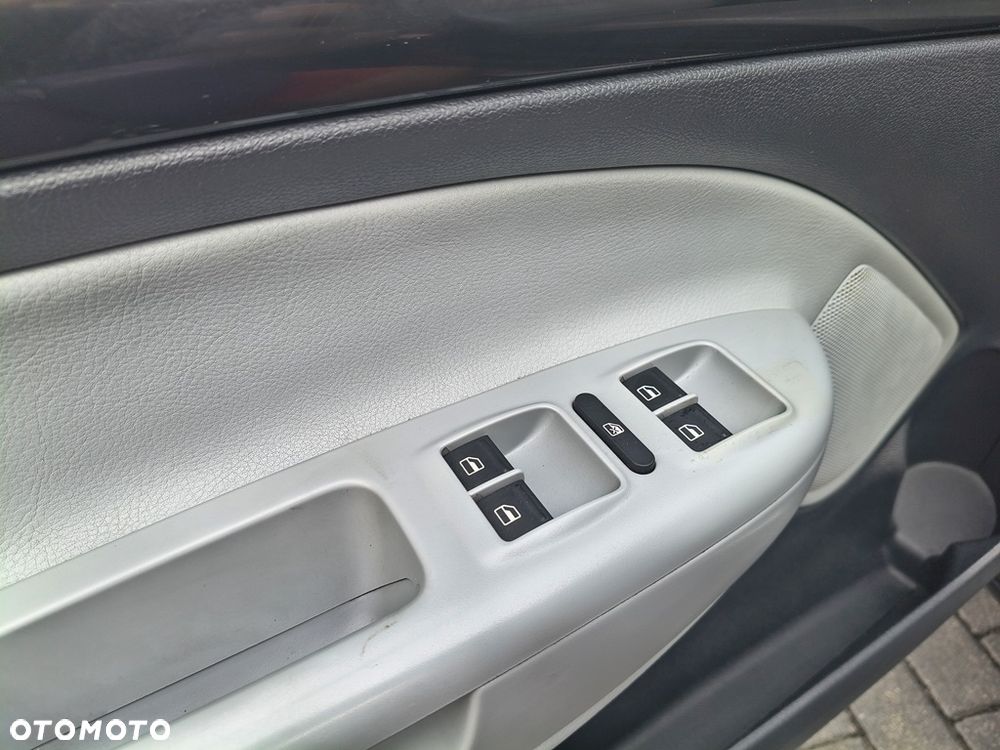 Skoda Octavia 2.0 TDI DPF DSG Laurin & Klement - 30
