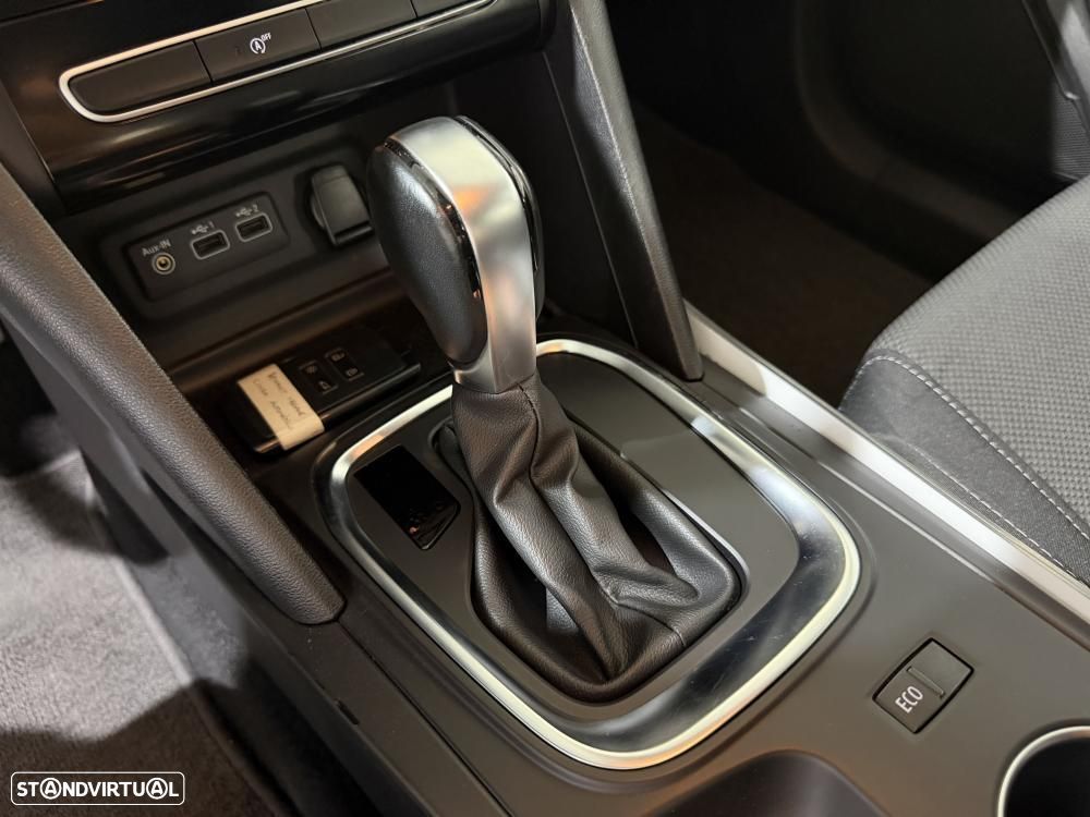 Renault Mégane 1.5 Blue dCi Techno EDC - 22