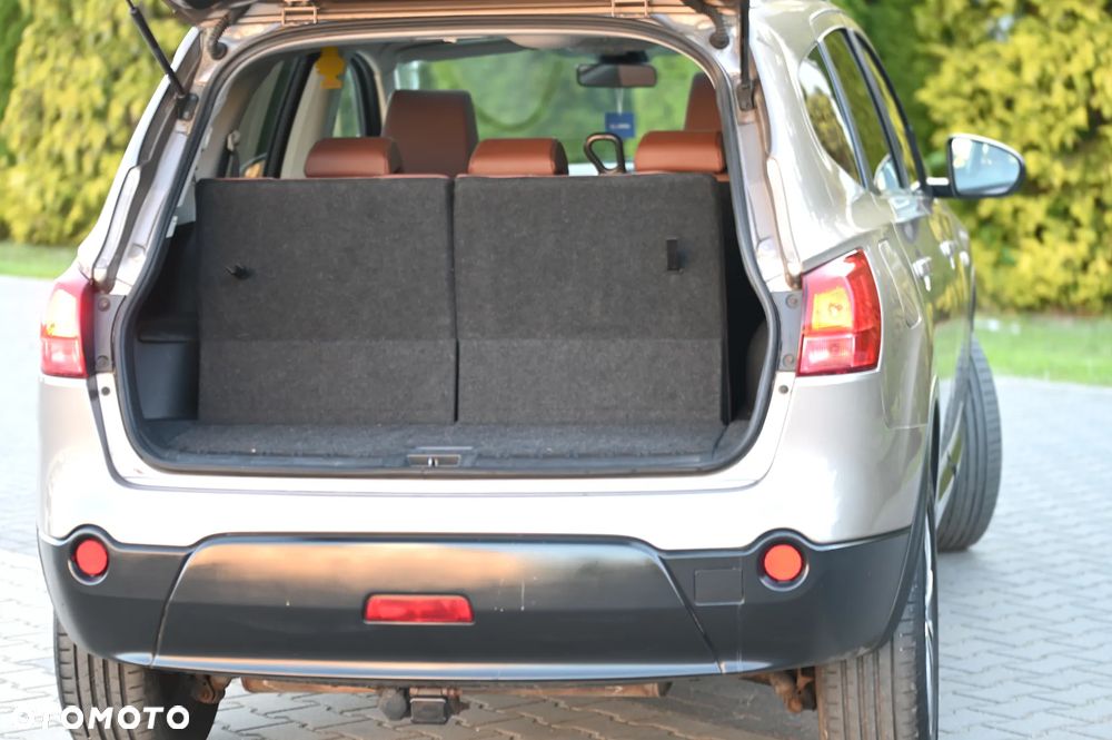 Nissan Qashqai+2 2.0 4x4 Tekna Premium - 32