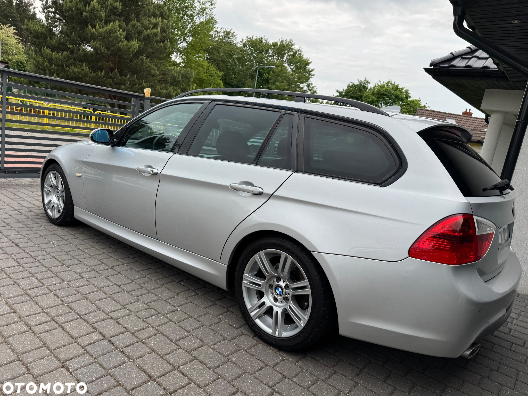 BMW Seria 3 318d - 29