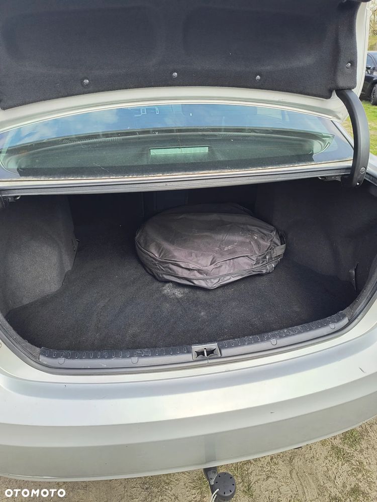 Toyota Avensis 1.8 Edition - 6