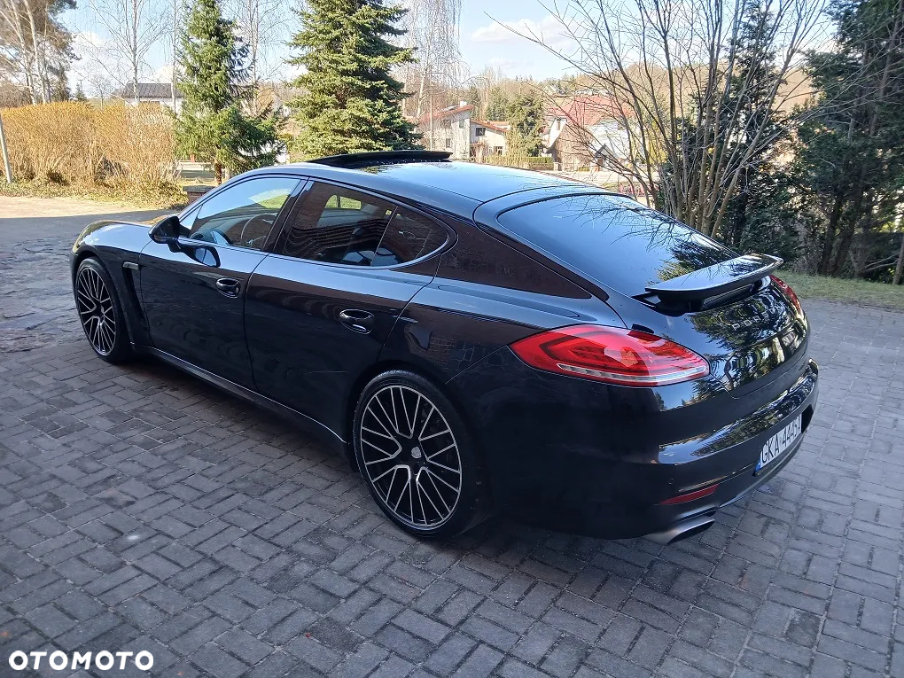Porsche Panamera - 33