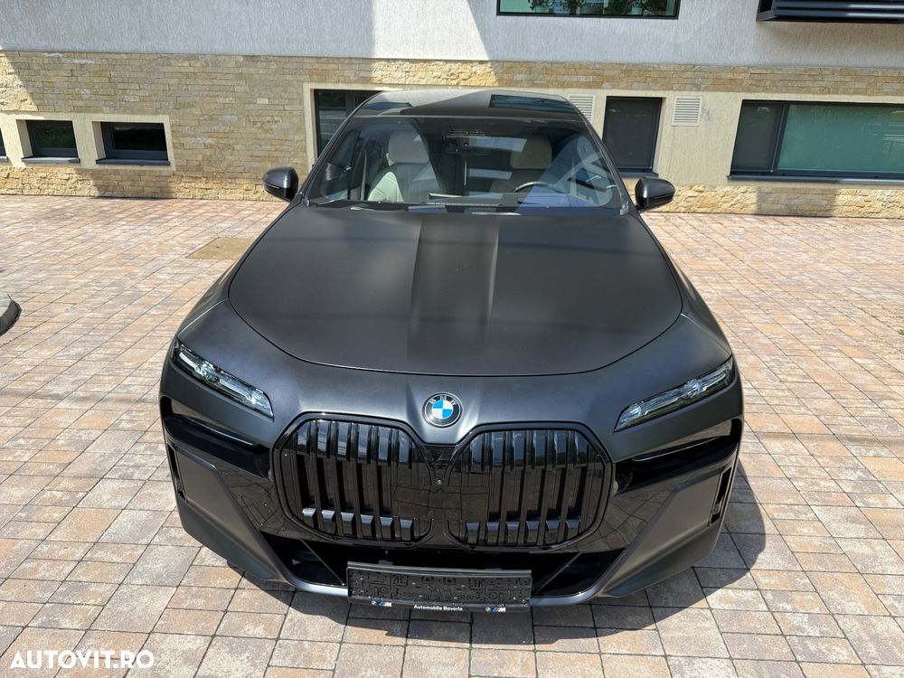 BMW Seria 7 - 12