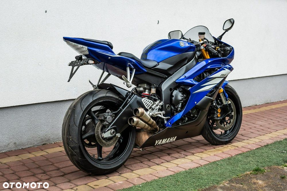 Yamaha R6 - 4