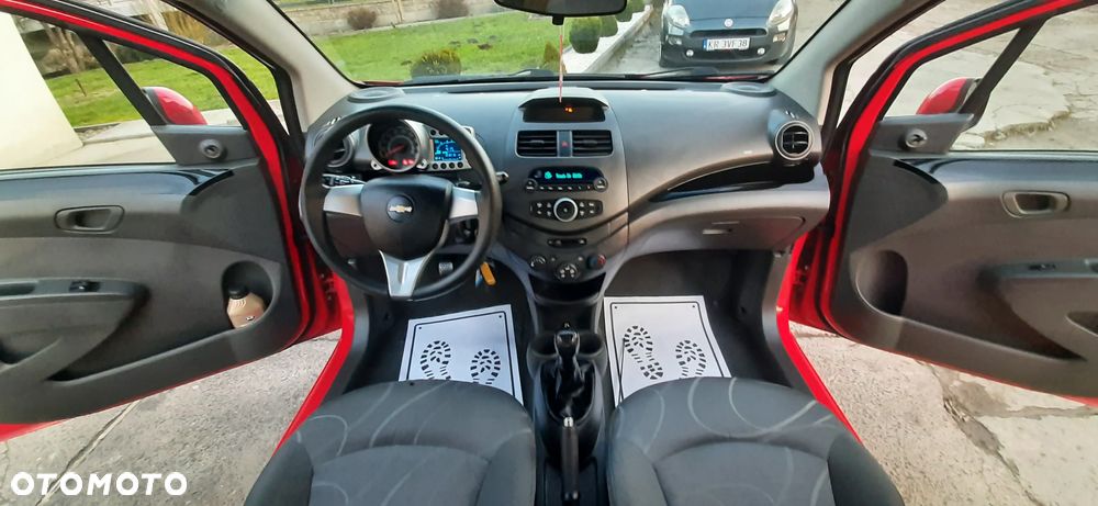 Chevrolet Spark - 40