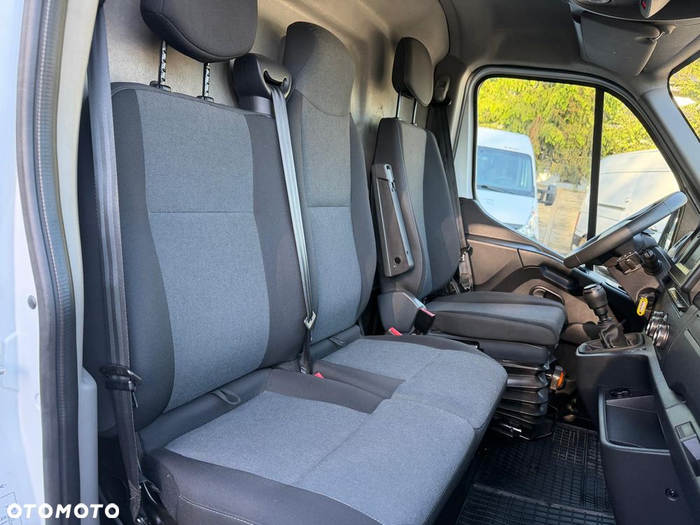 Renault Master / L3H2 / 2.3D / 135KM / Najbogatsza wersja / FV 23% / L3 H2 - 13