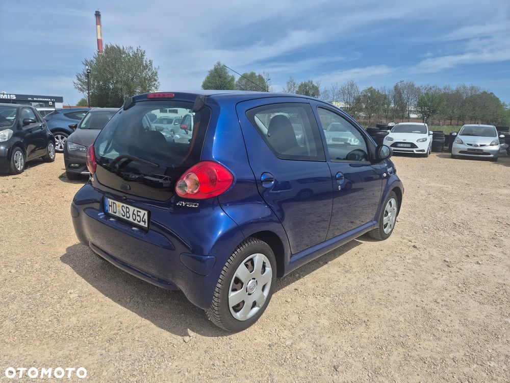 Toyota Aygo Blue - 3