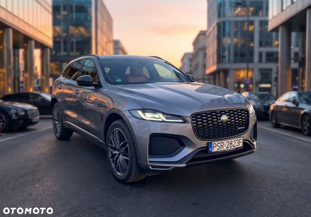 Jaguar F-Pace 3.0 D300 mHEV AWD R-Dynamic S - 1