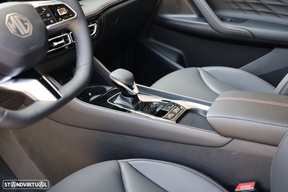 MG HS 1.5 Plug-in Hybrid Luxury - 12