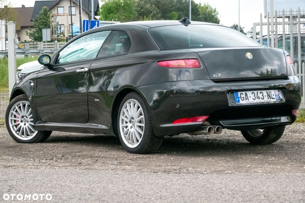 Alfa Romeo GT 3.2 24V Distinctive - 6